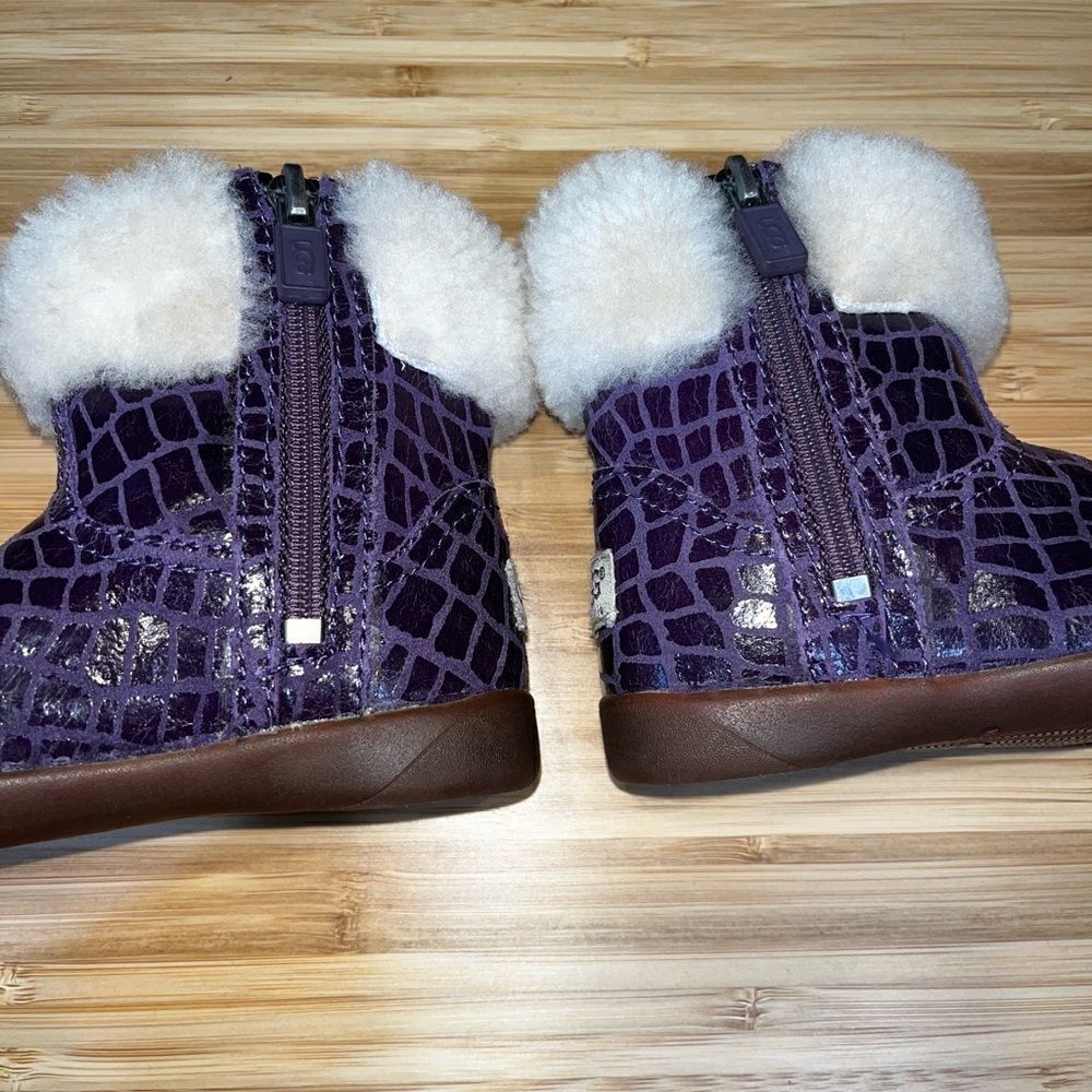 Ugg boots Jorie Croc purple girls size 7 - Picture 6 of 6